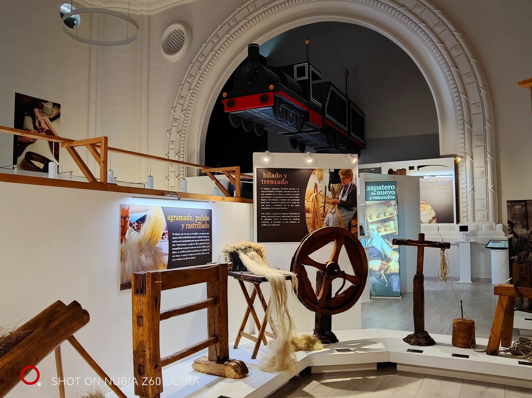 Museo del Calzado. Basilio García-Arnedo必去景点