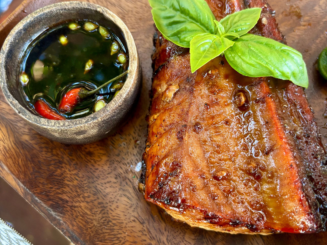 Santiago Cove Hotel and Restaurant主图