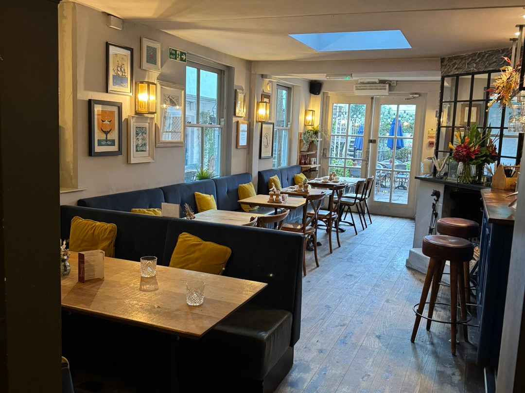 The Bull Hotel, Bridport主图