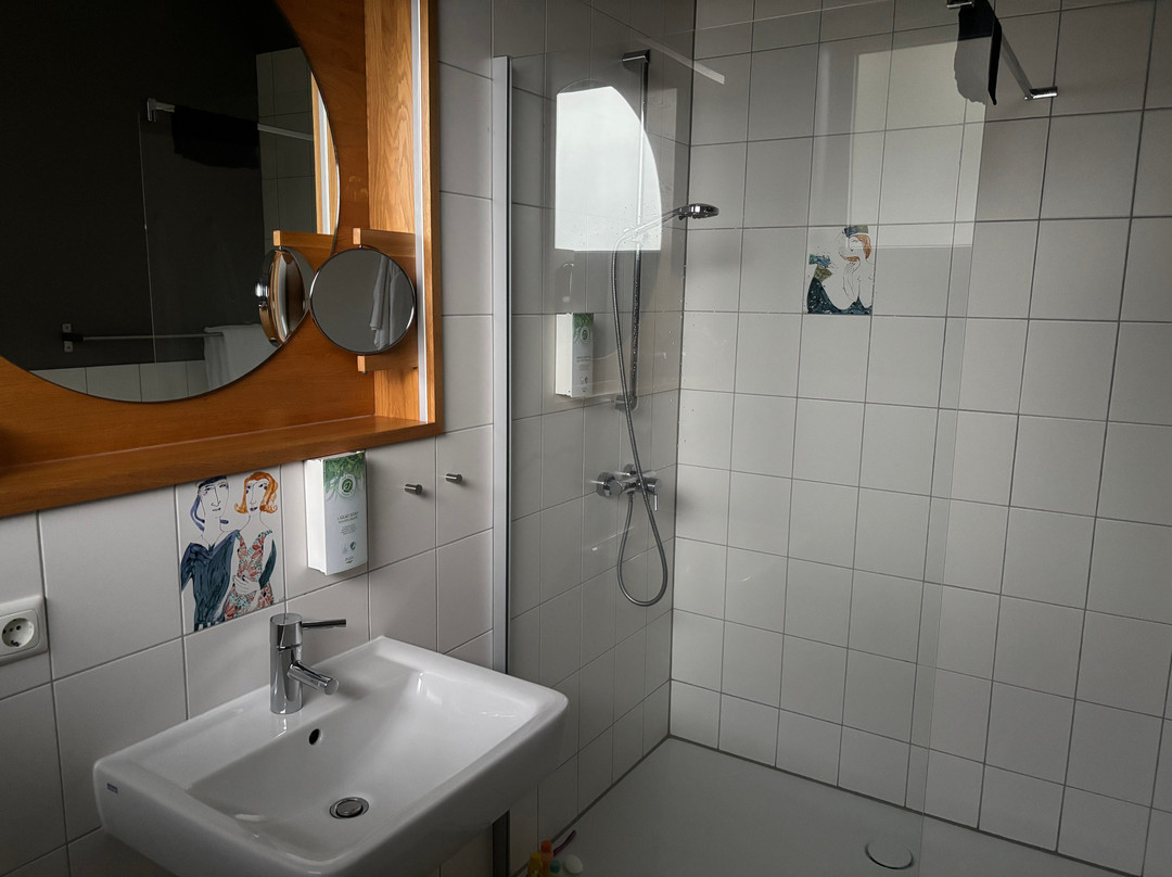 Im-Jaich Boardinghouse & Lloyd Marina主图