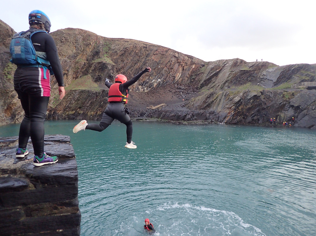 Celtic Quest Coasteering-哈弗福韦斯特必去景点