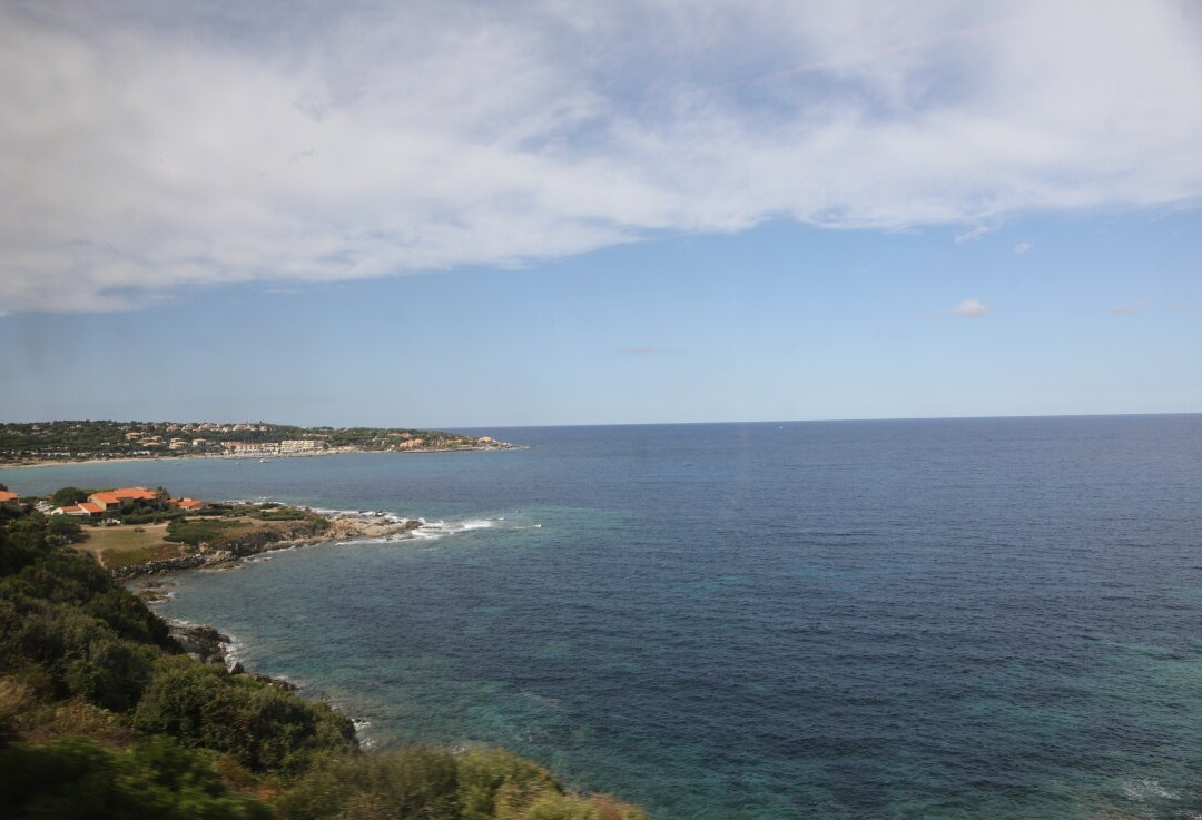 Plage de Sant'Ambroggio-Lumio必去景点
