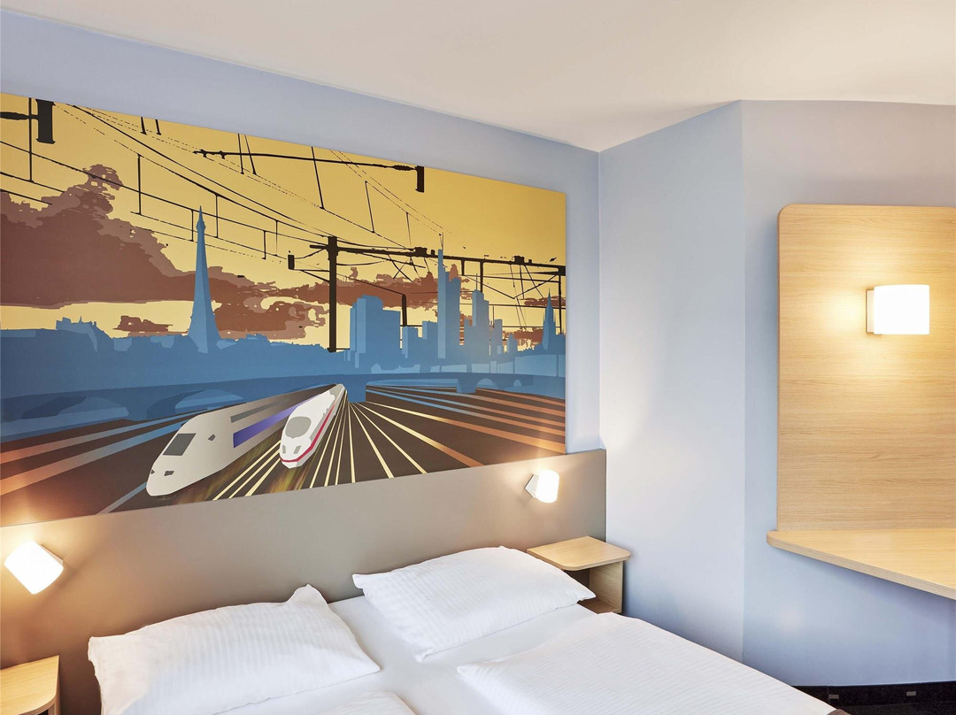 Gersweiler酒店住宿-B&B Hotel Saarbruecken Hbf