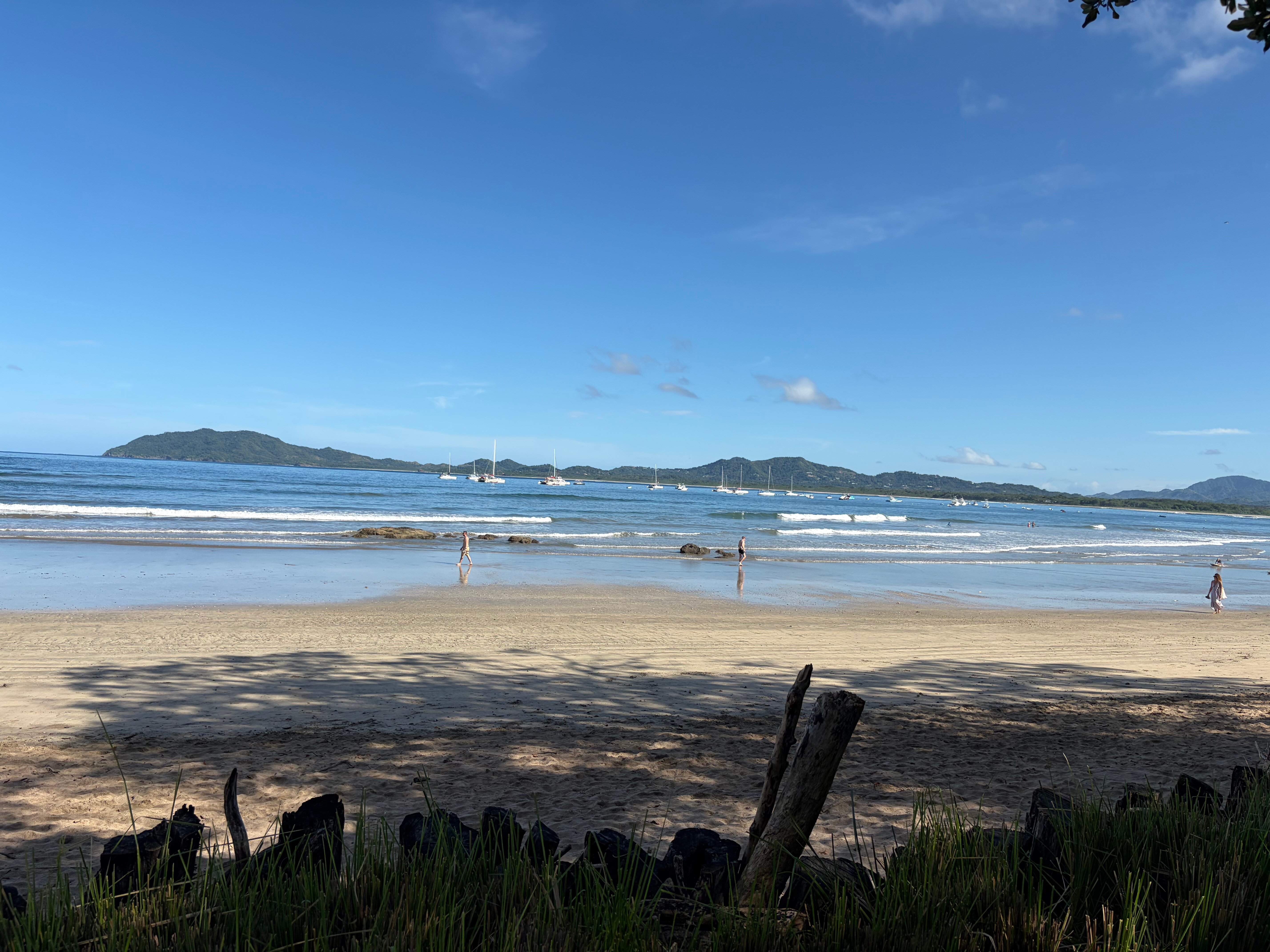 Capitán Suizo Beachfront Boutique Hotel-泳池