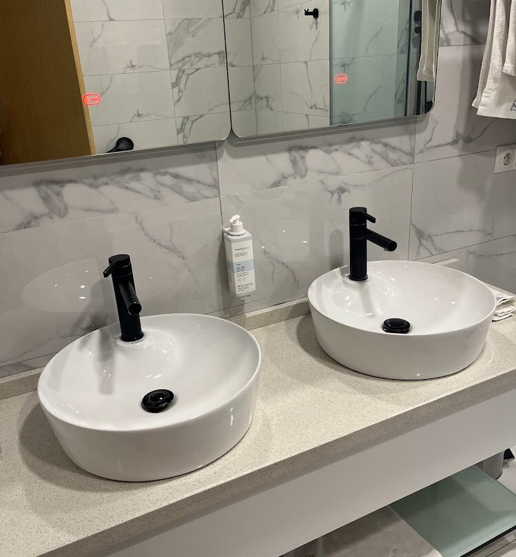 Newport Hotel Kutaisi主图