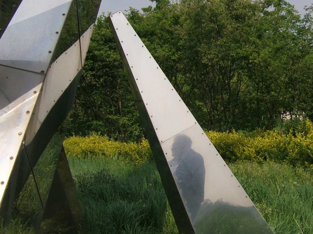 Les fleches des cathedrales-Forges-les-Bains必去景点