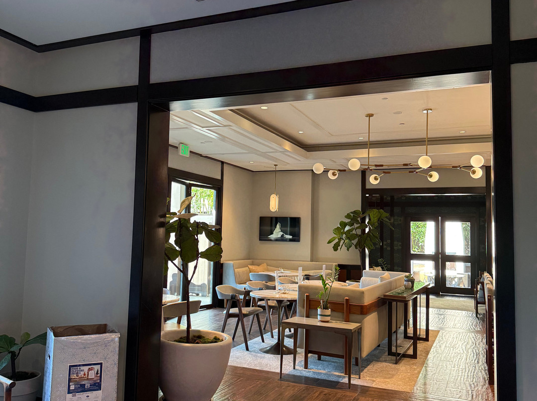 阿姆布罗斯酒店主图