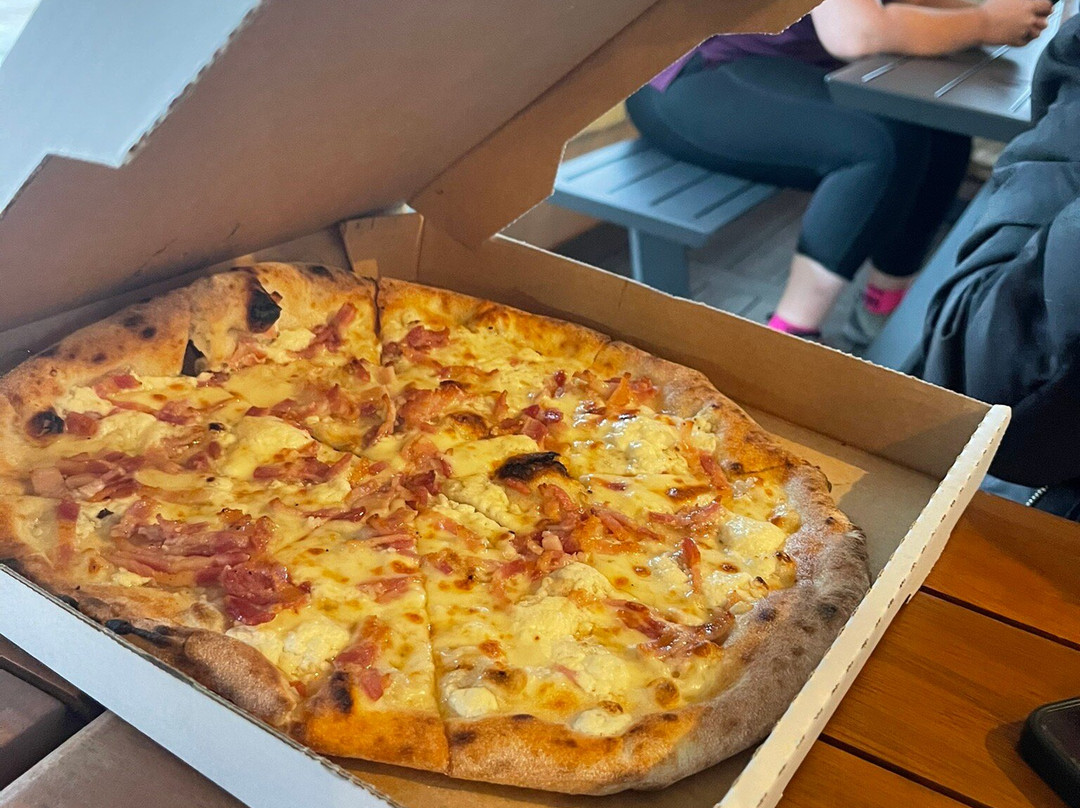 Hotspot Pizza & Brews