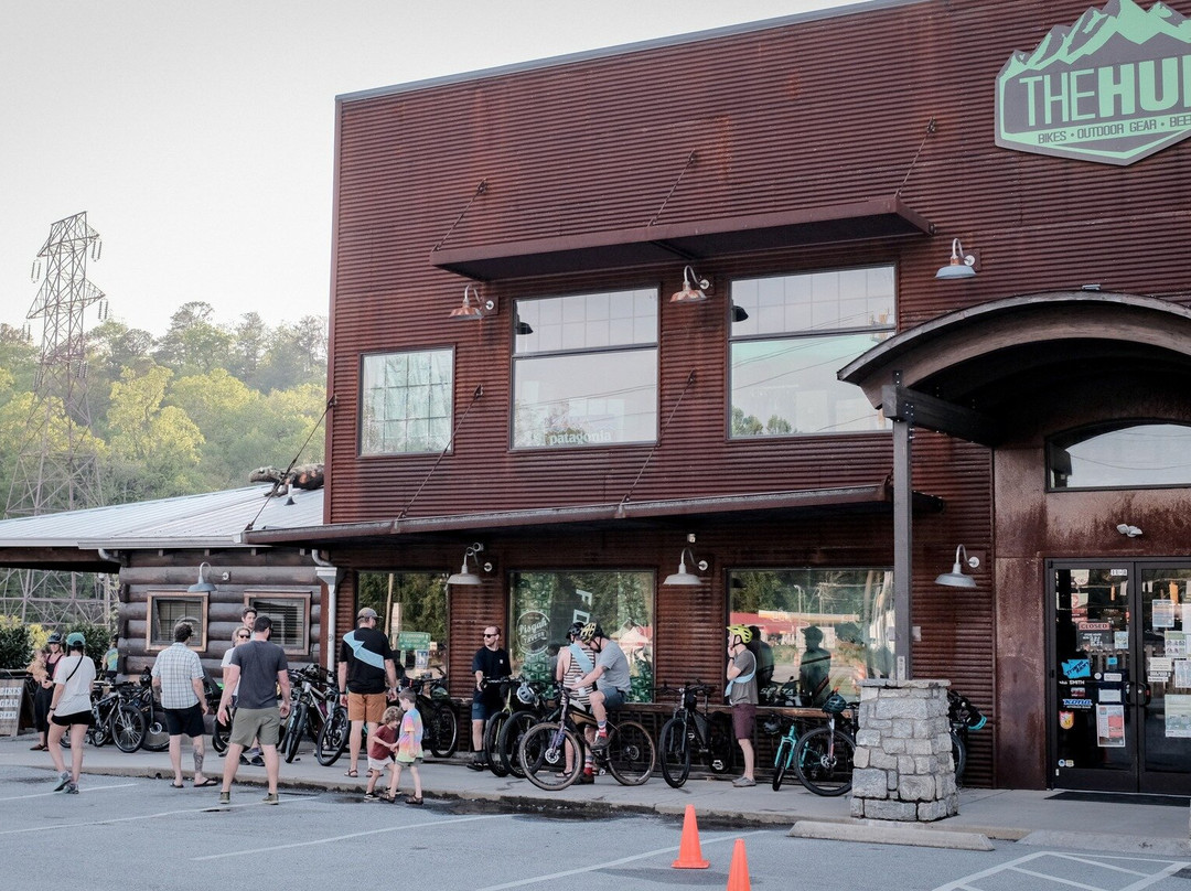 The Hub and Pisgah Tavern-Pisgah Forest必去景点