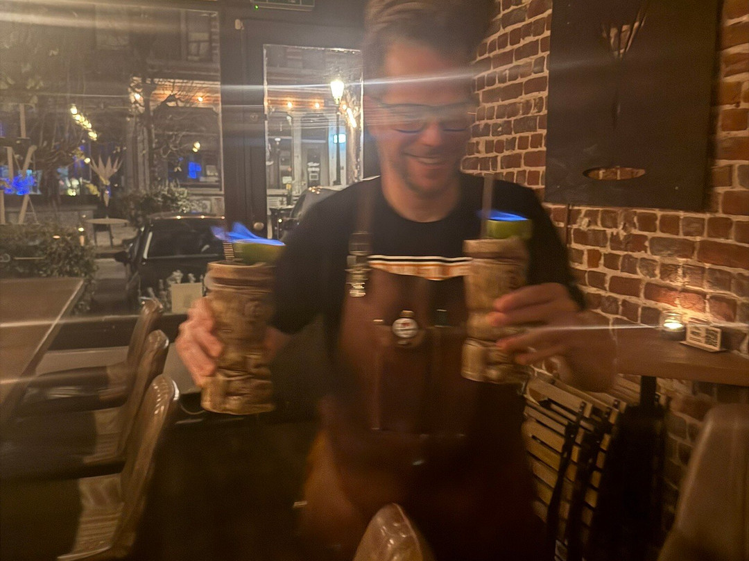 The Modern Alchemist-圣吉尔必去景点