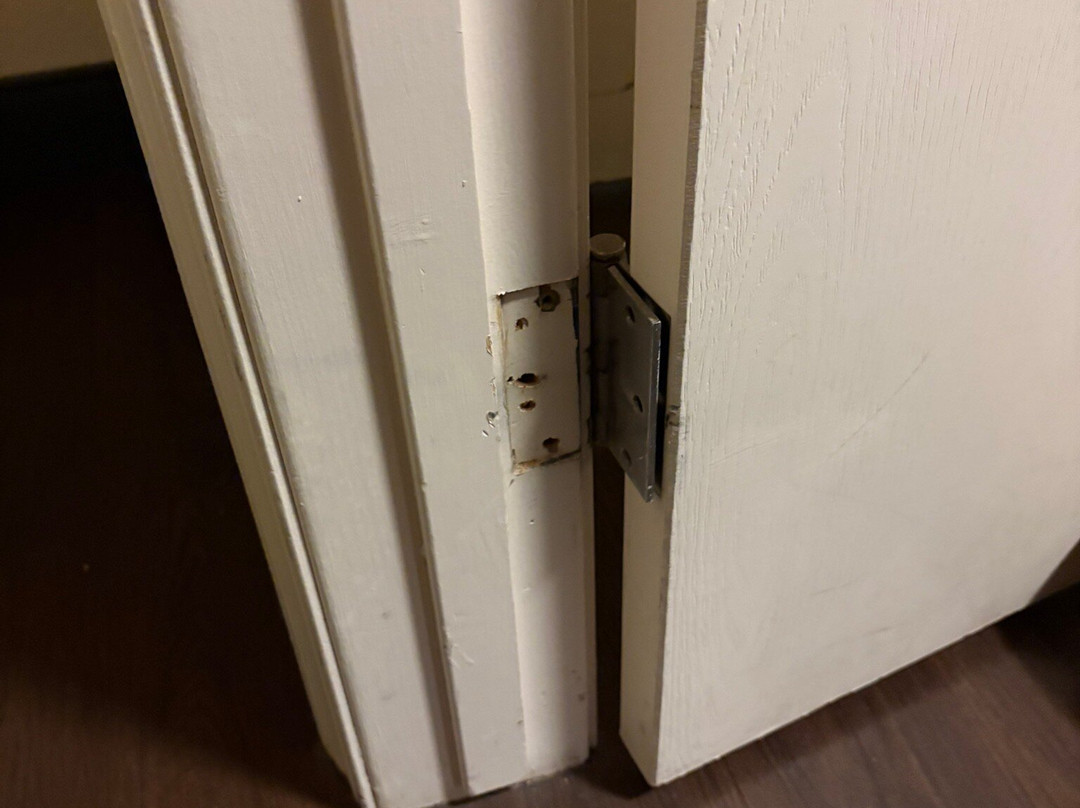 威奇托东北蜡木套房酒店主图