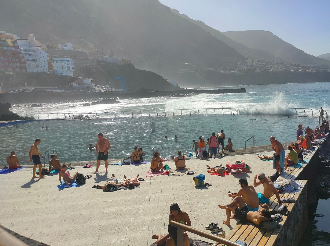Piscina natural Punta del Hidalgo-Punta del Hidalgo必去景点