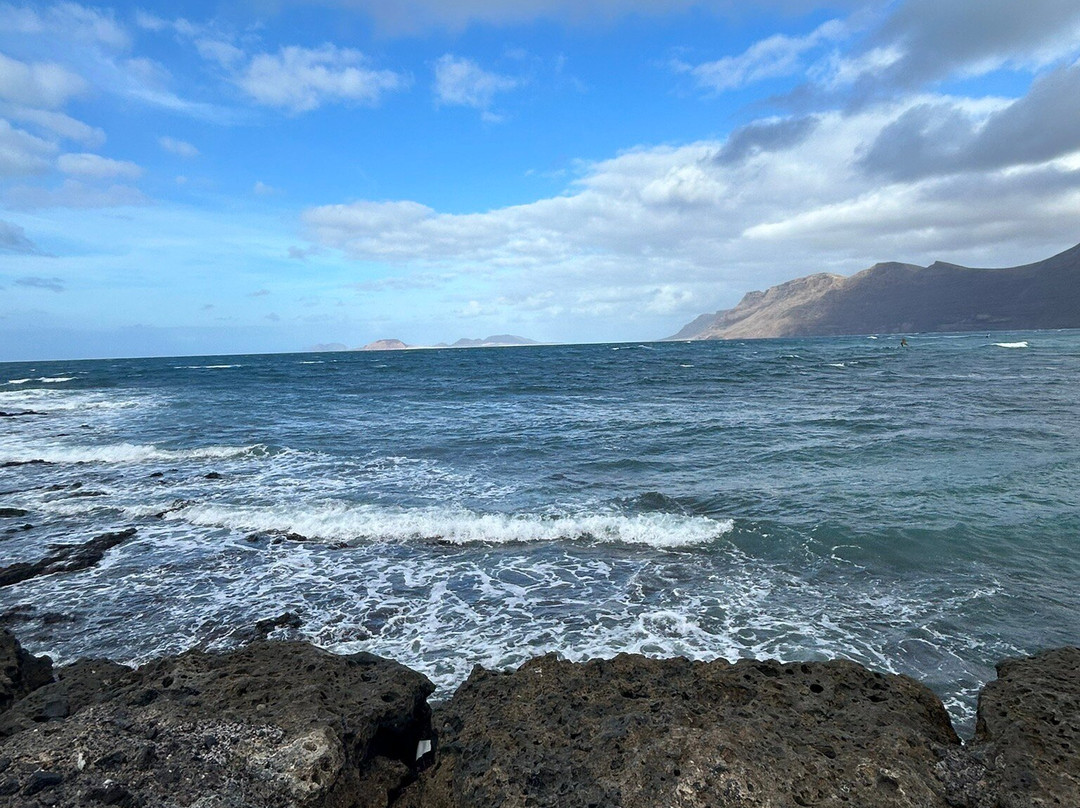 Famara Beach-兰萨罗特必去景点