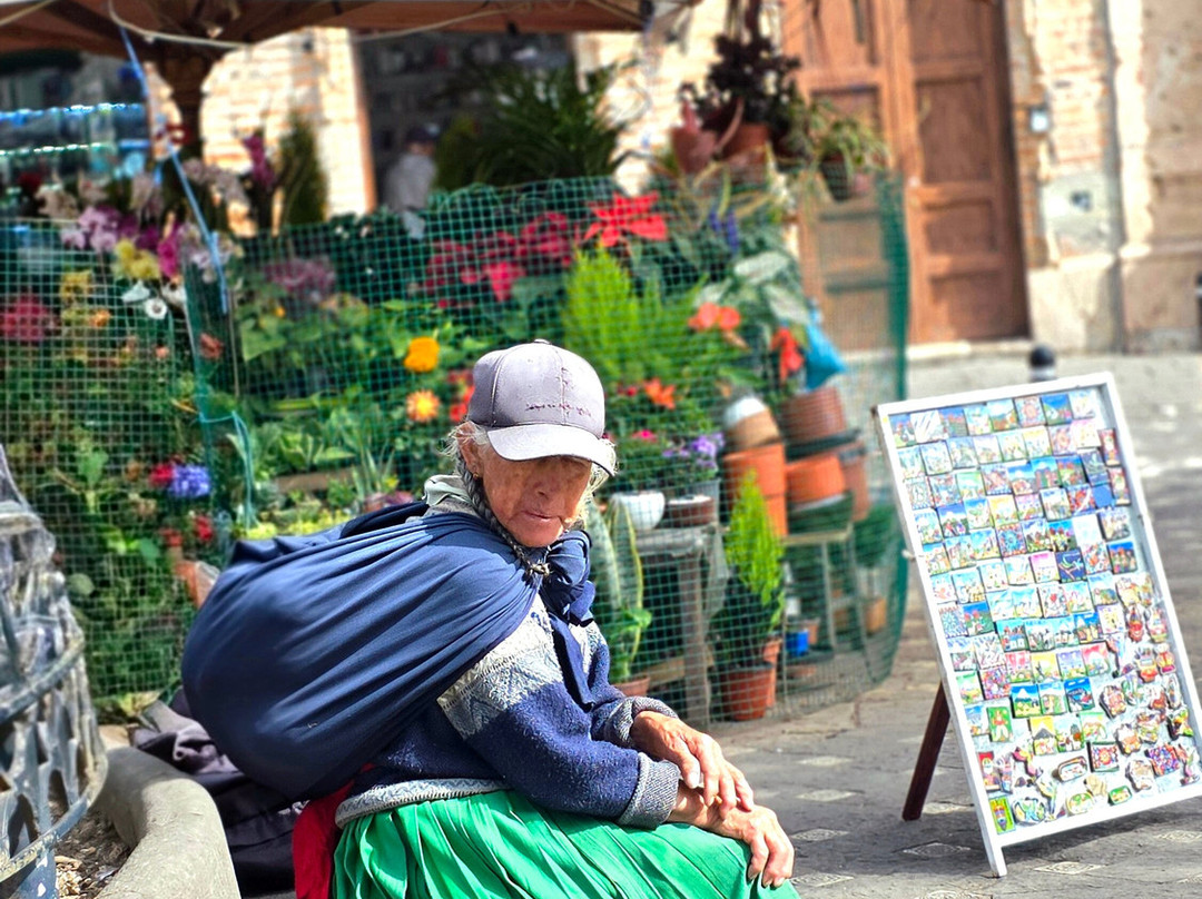 Go Camping-Velasco Ibarra必去景点