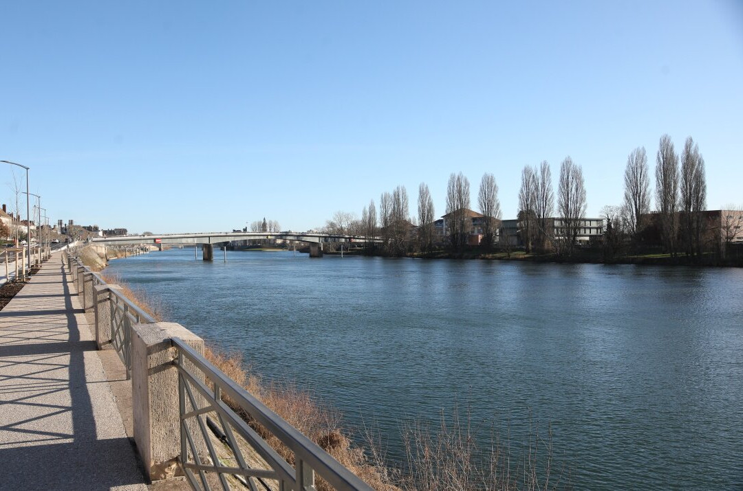 Quai Saint-Cosme-索恩河畔沙隆必去景点