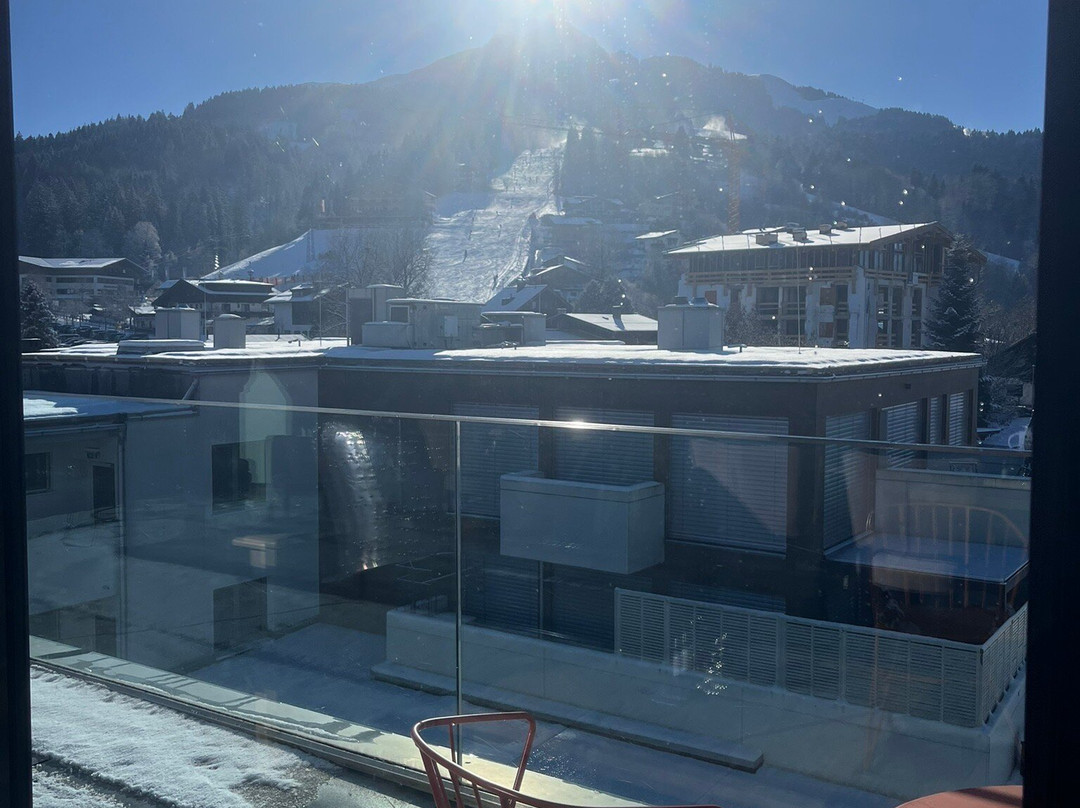 Cubo Sport & Art Hotel主图