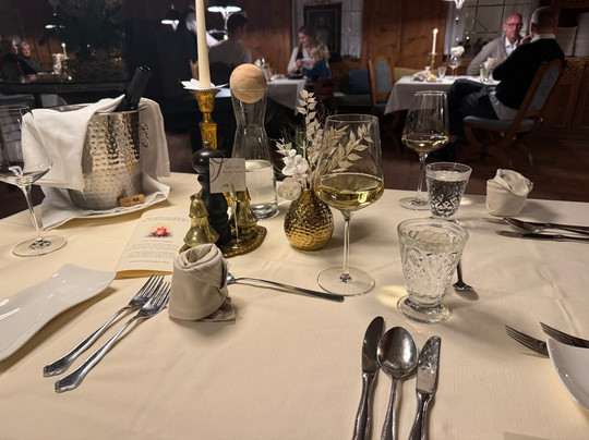 Strasserwirt - Ansitz zu Tirol主图