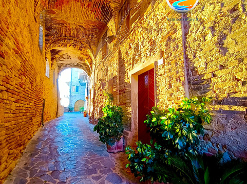 Valdaso: Villages between the Sea and the Sibillini Mountains-阿尔蒂多纳必去景点