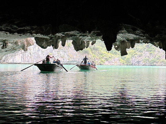 Elite of the Seas-下龙湾必去景点