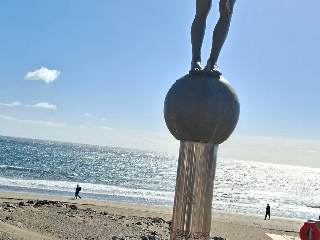 Escultura Serie Equilibrista-San Agustin必去景点