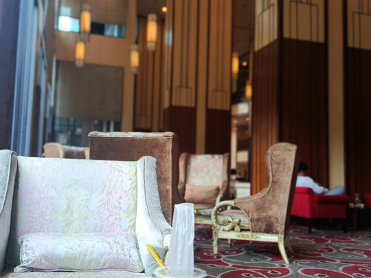 雷德托普酒店主图