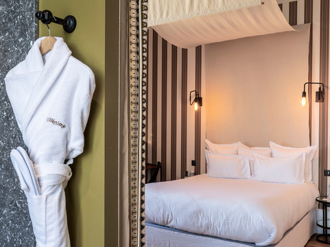 萨西城堡酒店主图