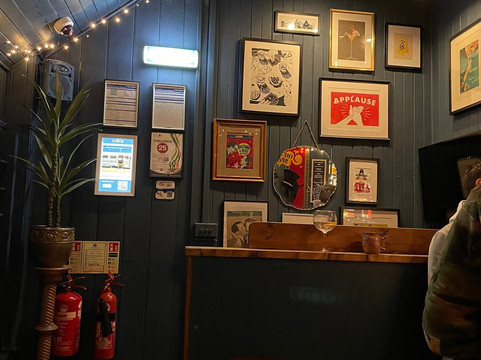 The Small Space Theatre-巴里必去景点