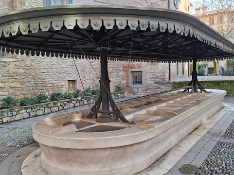 Antico Lavatoio-贝加莫必去景点