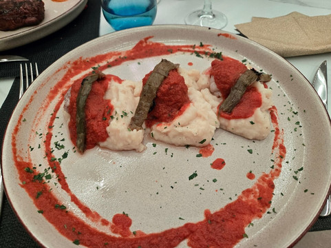 Malibu Restaurant Callao Salvaje