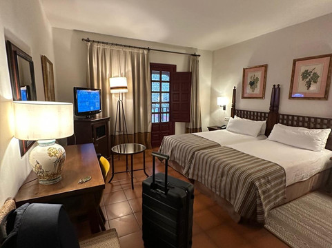 阿尔瓦赛特帕让德酒店主图