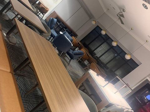 普罗维登斯村希尔顿亨茨维尔套房酒店主图