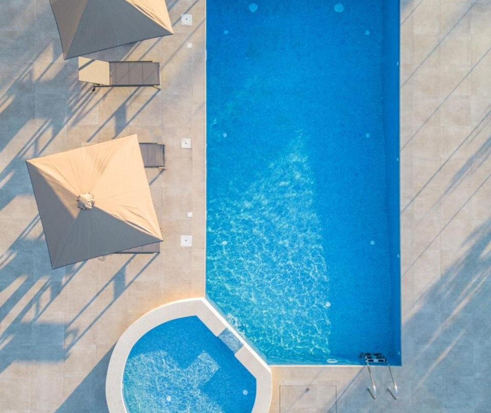 EsthiSea Suites Kalamata