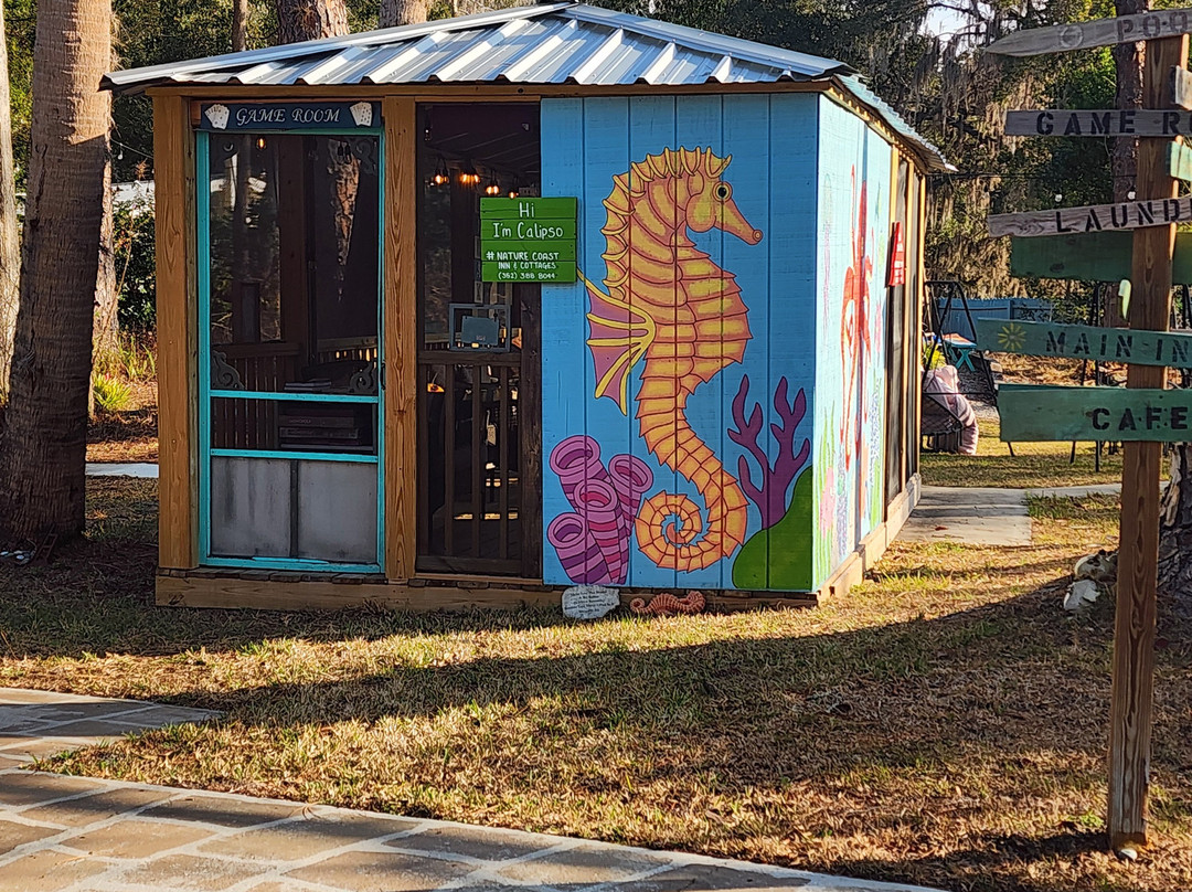 自然海岸的客栈和小屋主图