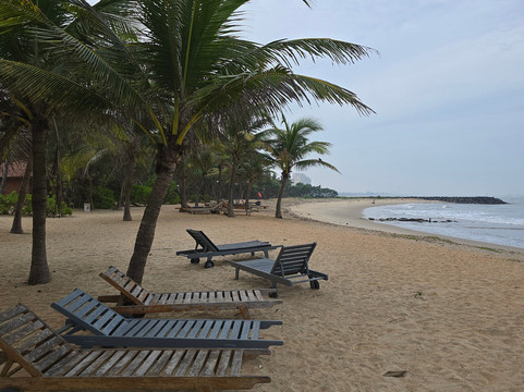 隆威利度假村酒店主图
