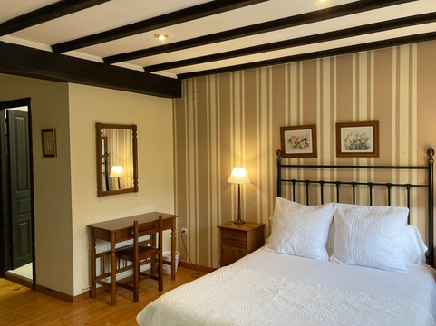 帕萨达梅尔朗特酒店主图