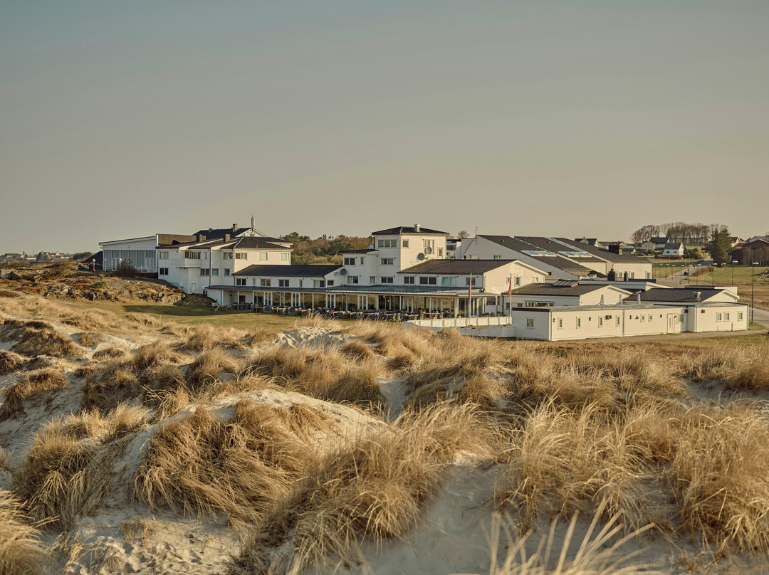 索拉海滨酒店主图