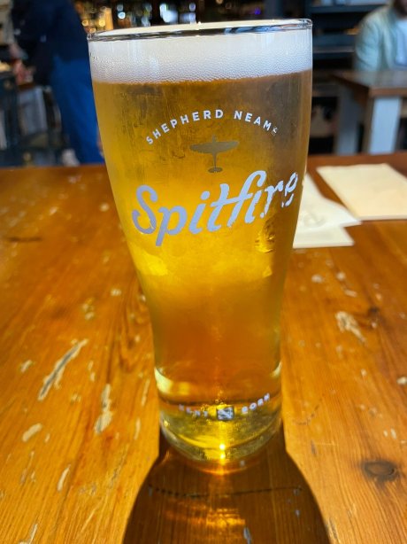 牧羊人尼姆轮船与贸易酒店-官方