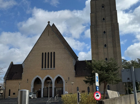 kerk Sint-Martinus-亨克必去景点