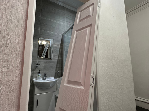 丁尼生酒店主图