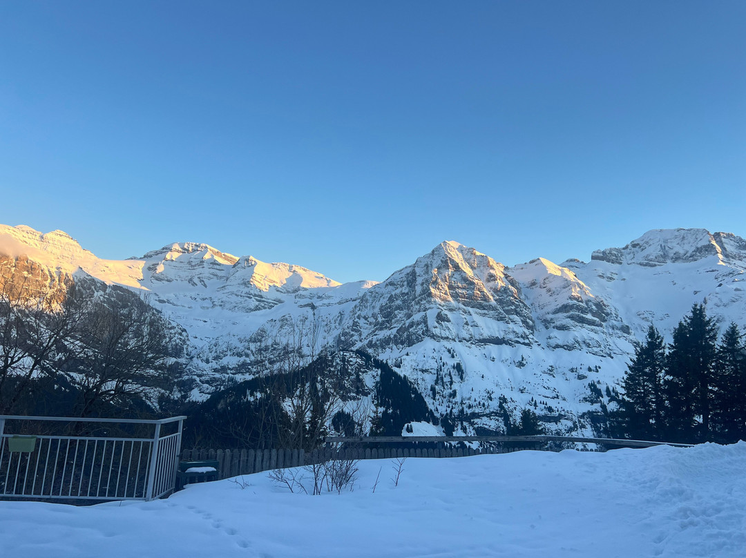 皮勒恩彩虹酒店主图