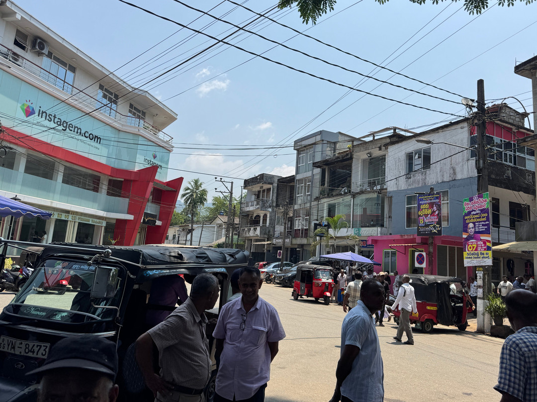 Crescent Gem Tours-拉非尼亚山必去景点