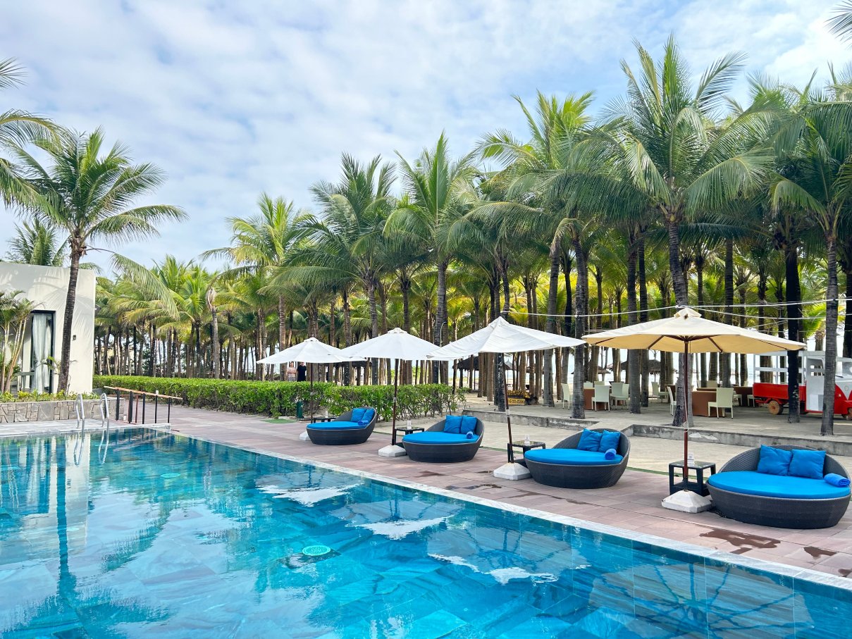 岘港格兰德威罗海洋度假村-泳池