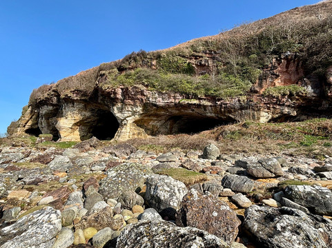 King's Caves-Blackwaterfoot必去景点