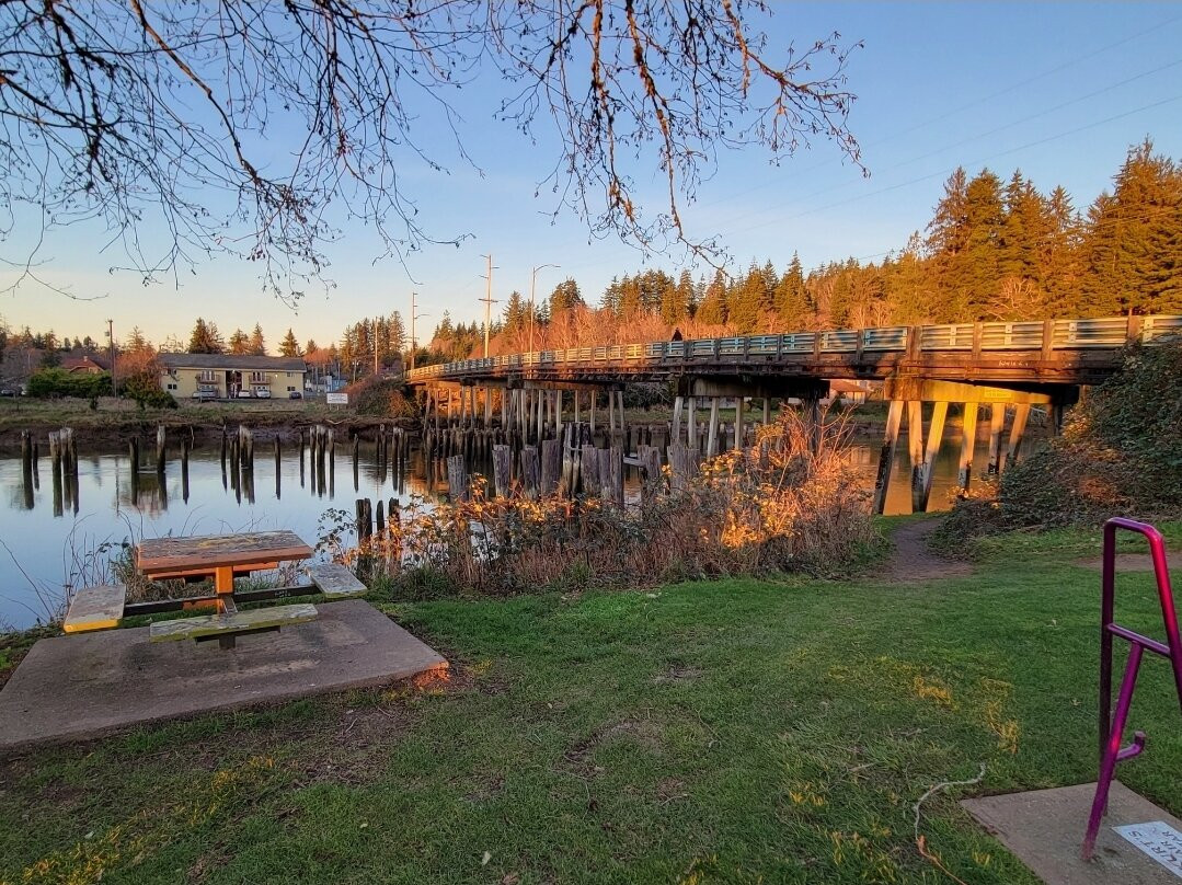 Kurt Cobain Memorial Park-阿伯丁必去景点