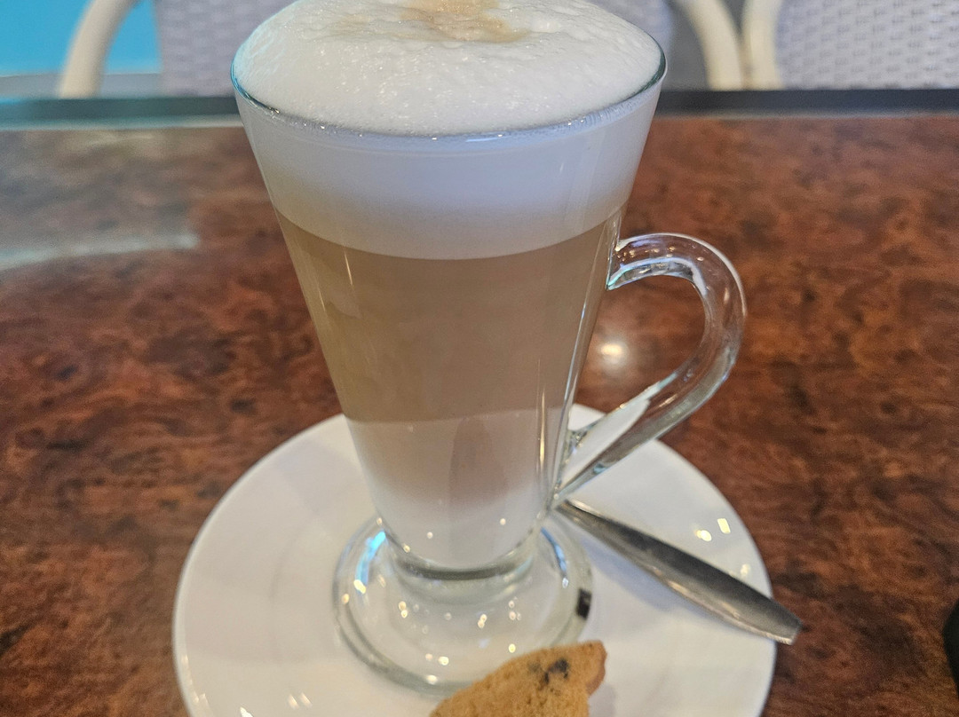 春田村高尔夫温泉酒店主图