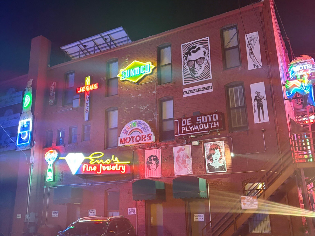 Neon Alley-普韦布洛必去景点