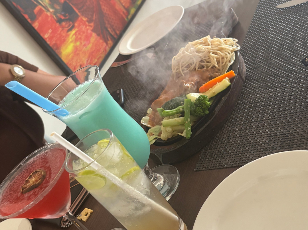 奇旺巴特拉布尔维万塔酒店主图