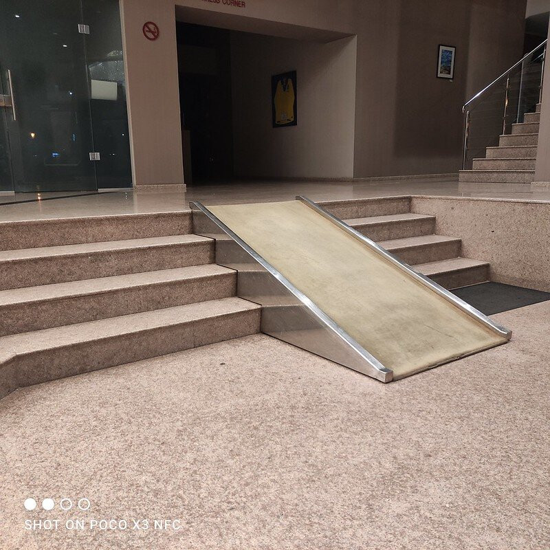 中央广场酒店主图