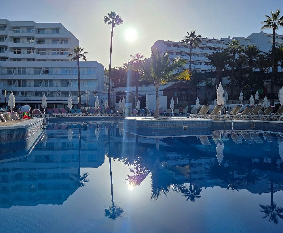 拉斯达利亚斯伊波罗之星海浪酒店 - 全包式主图