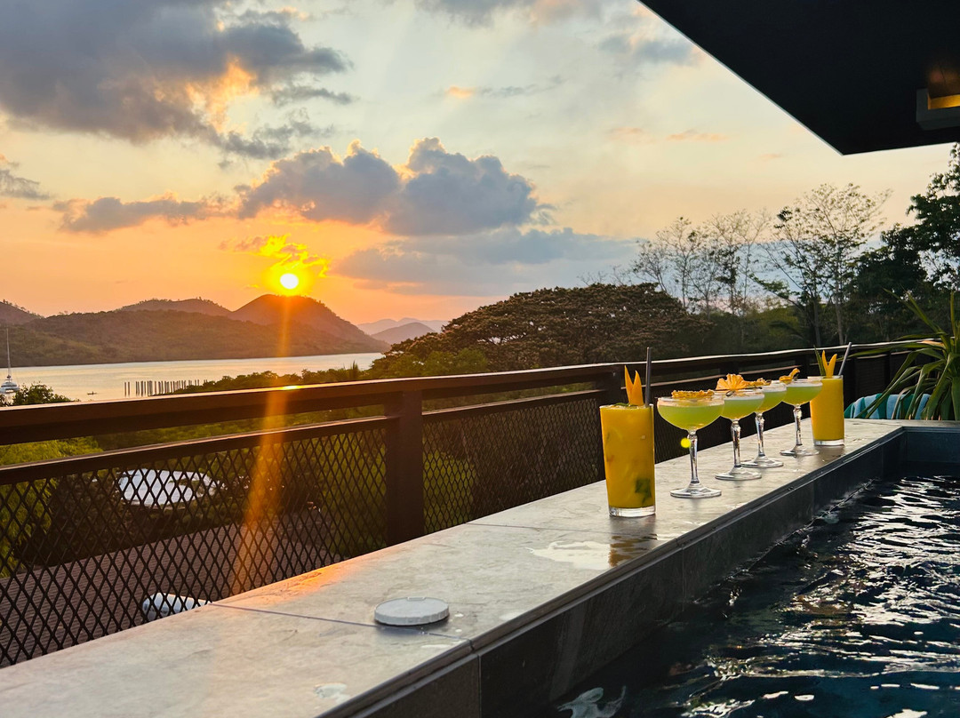 科隆有趣狮子酒店主图